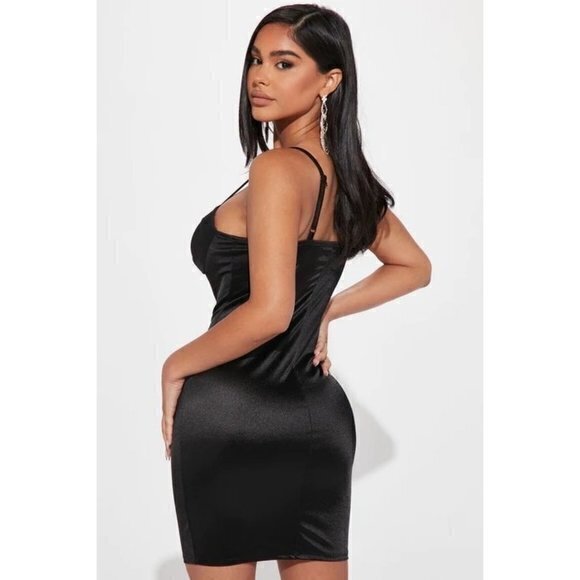 Talisa Bodycon Sweetheart Neckline Mini Dress - Black Size Large‎ RefFNB - Picture 5 of 9